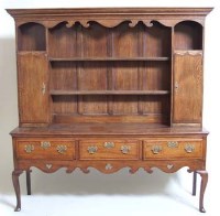 Lot 441 - Oak dresser with plate rack.