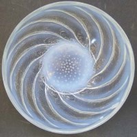 Lot 510 - Lalique bowl Poisson pattern.