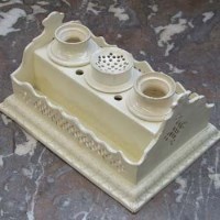 Lot 572 - Creamware ink stand.