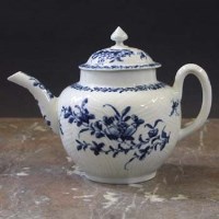 Lot 633 - Worcester teapot circa 1760   with feather