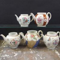 Lot 638 - Five Worcester teapot bases circa 1770  painted