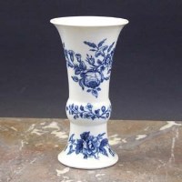 Lot 641 - Worcester gu shaped vase circa 1770   printed