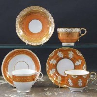 Lot 670 - Two Barr and one Flight Barr and Barr cups and saucers circa 1800