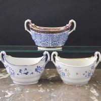 Lot 688 - Three Barr Worcester open boat shaped sucriers