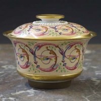 Lot 706 - Barr Flight and Barr powder bowl and cover circa