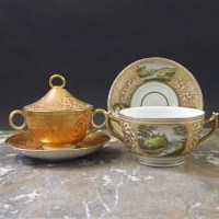Lot 708 - English porcelain posset pot and stand circa 1800