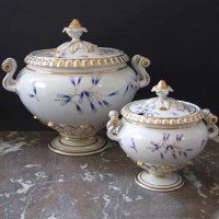 Lot 745 - Two Flight Barr and Barr Worcester tureen circa 1820