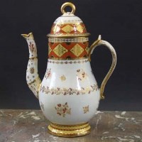 Lot 754 - Chamberlain Worcester coffee pot circa 1800