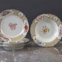 Lot 773 - Three Chamberlains Worcester crested plates and a