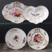Lot 776 - Two Chamberlains Worcester dishes and a two