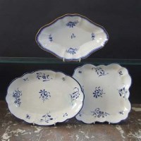 Lot 780 - Chamberlain dish and two Barr Flight and Barr