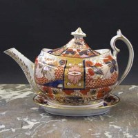 Lot 792 - Chamberlain teapot and stand circa 1800   painted