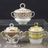 Lot 804 - Two Chamberlains Worcester chocolate cups circa