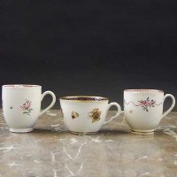 Lot 815 - Three Caughley cups circa 1780 -1790   two