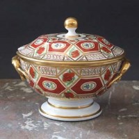 Lot 840 - Coalport lidded tureen circa 1810  painted with