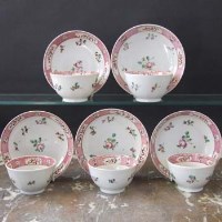 Lot 875 - Five Newhall teabowls and saucers circa 1790