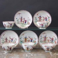 Lot 877 - Five Newhall teabowls and saucers circa 1790