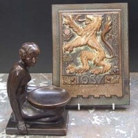 Lot 1082 - Richards tiles figure and a Malkin tile.