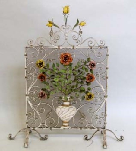 Lot 682 - Painted wrought iron roses firescreen