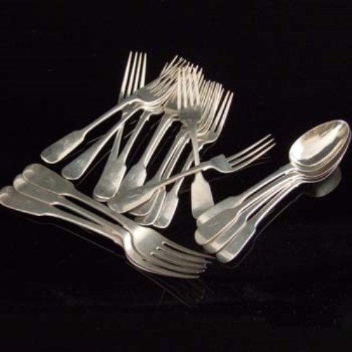 Lot 147 - Quantity of silver forks and spoons