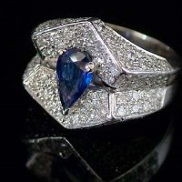 Lot 178 - Platinum and diamond sapphire ring