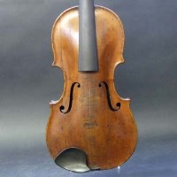 Lot 285 - 18th Century English violin