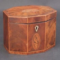 Lot 290 - Mahogany tea caddy with shell pattern inlay