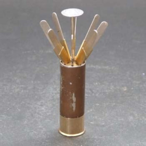 Lot 499 - Asprey's cartridge place finder