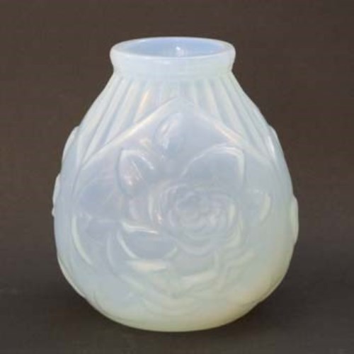 Lot 548 - Sabino Glass Vase