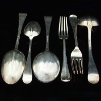 Lot 248 - Rat Tail Old English cutlery