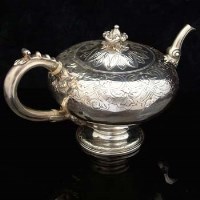Lot 259 - Silver tea pot