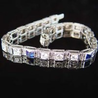 Lot 292 - Sapphire and diamond bracelet