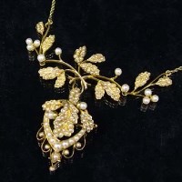 Lot 348 - 15ct seed pearl necklace