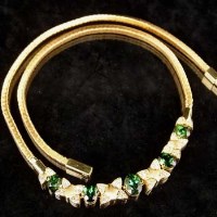 Lot 422 - Tourmaline and gold necklace