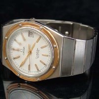 Lot 438 - Omega Quartz watch.