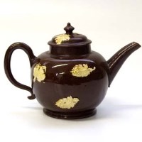 Lot 525 - Astbury teapot