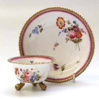 Lot 561 - Chamberlain footed teabowl and saucer.