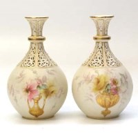 Lot 570 - Pair of Graingers Worcester vases