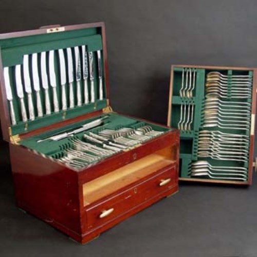 Lot 392 - Canteen of Silver cutlery.