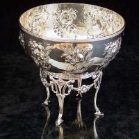Lot 394 - Silver bowl on stand.