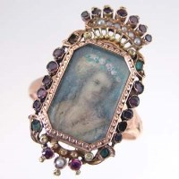 Lot 403 - Antique portrait ring