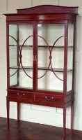 Lot 900 - Edwardian mahogany display cabinet.