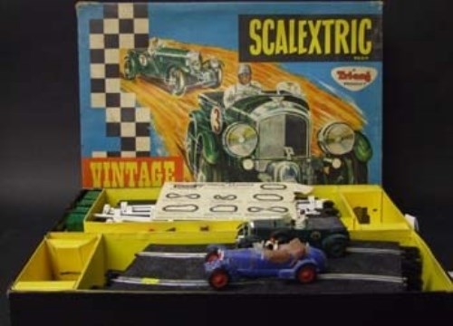 Lot 65 - Scalextric V33 set