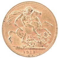 Lot 15 - 1912 King George V gold sovereign.