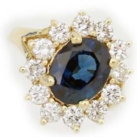 Lot 411 - Sapphire (3ct) and diamond ring