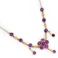 Lot 467 - Pearl and amethyst necklace