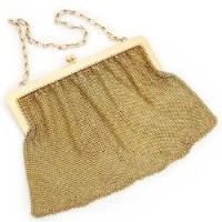 Lot 479 - 9ct gold mesh purse