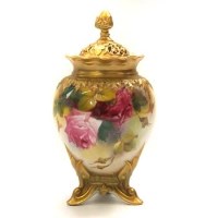 Lot 606 - Royal Worcester lidded pot pouri vase