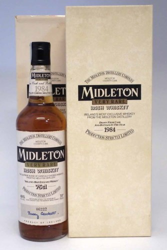 Lot 32 - Midleton Very Rare Irish Whiskey - 1984 - 75cl
