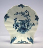 Lot 96 - Worcester pickle dish circa 1758 - 1760